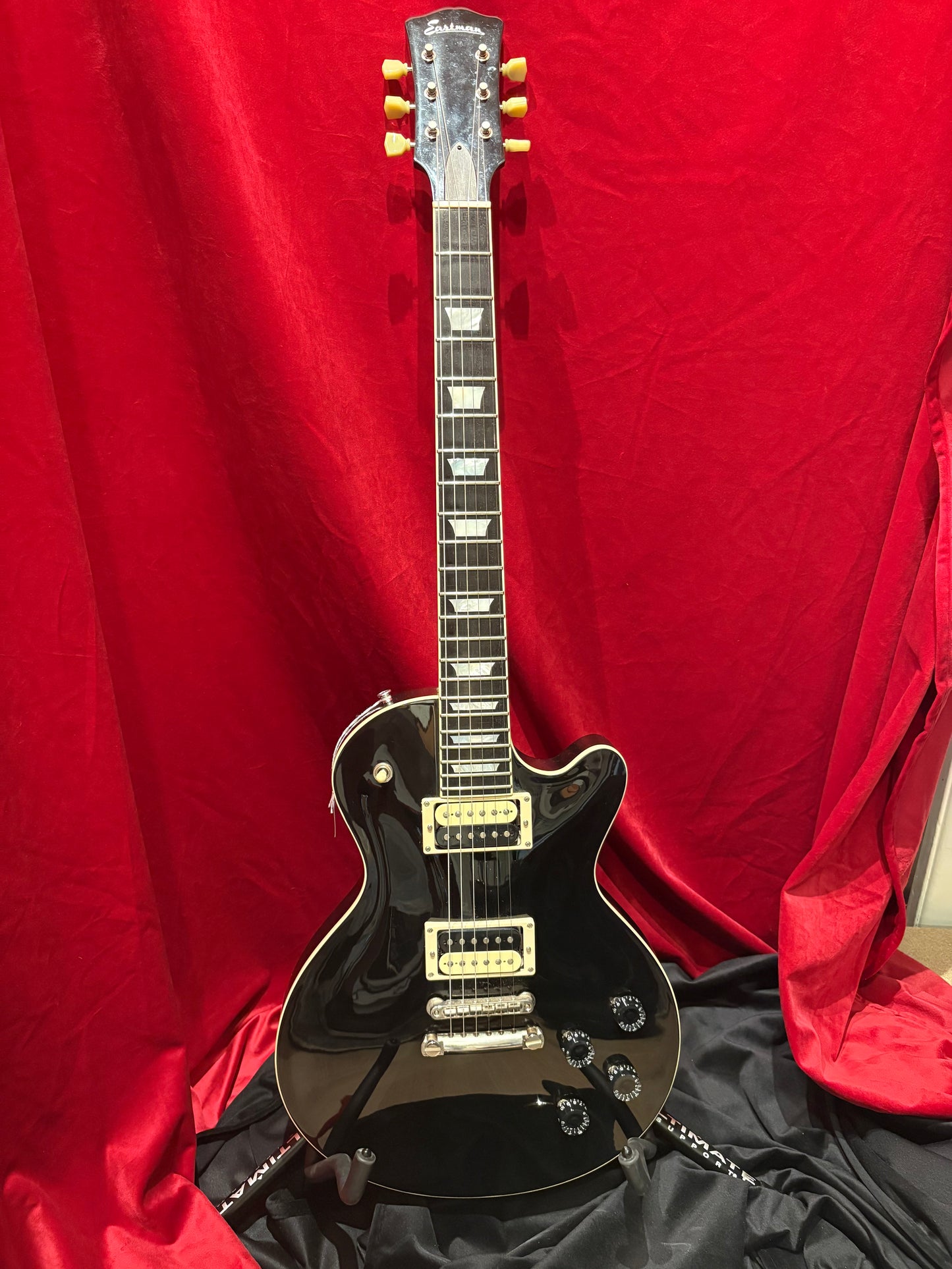 USED Eastman SB59 Black*