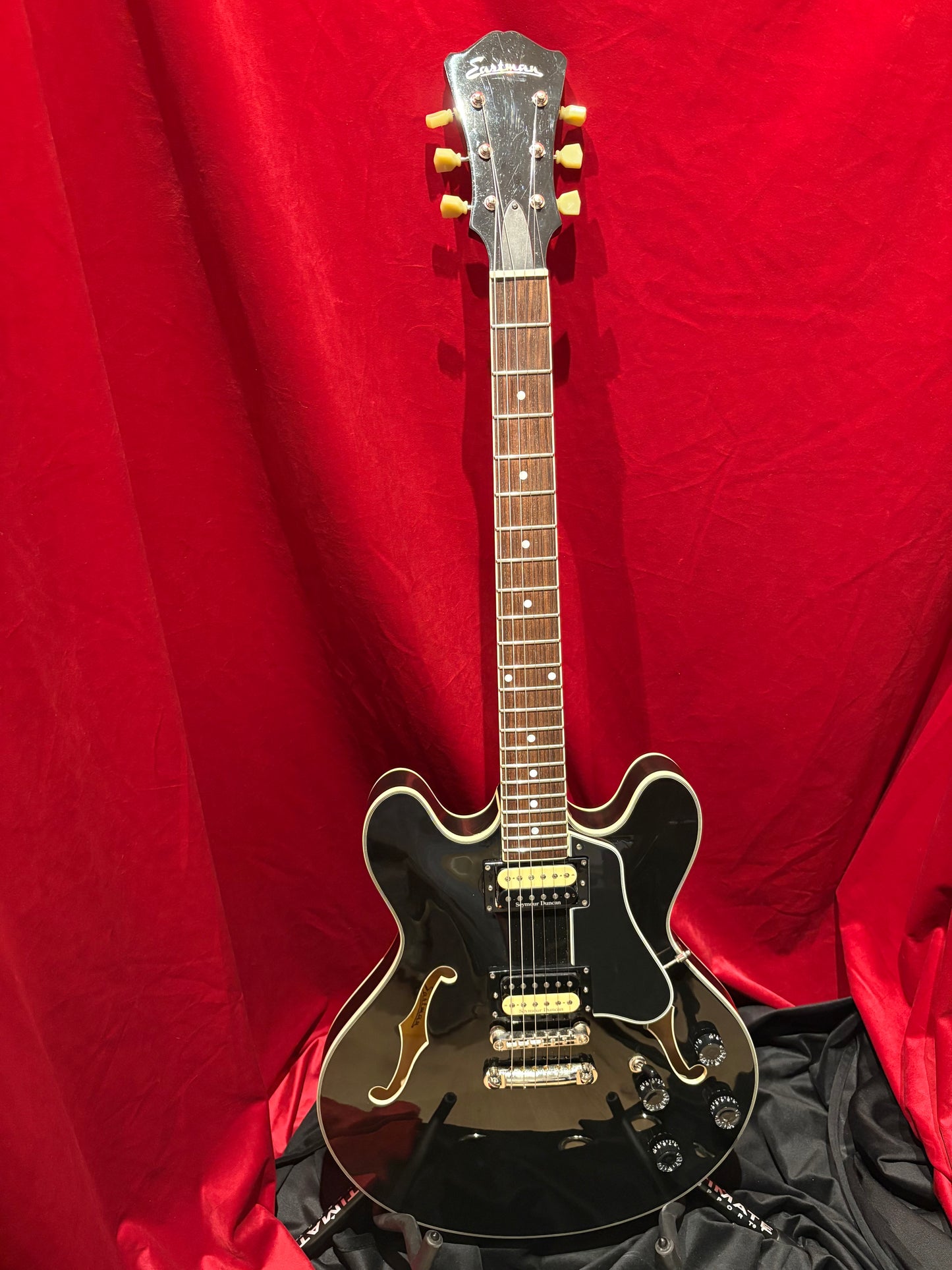 USED Eastman T386 BK*