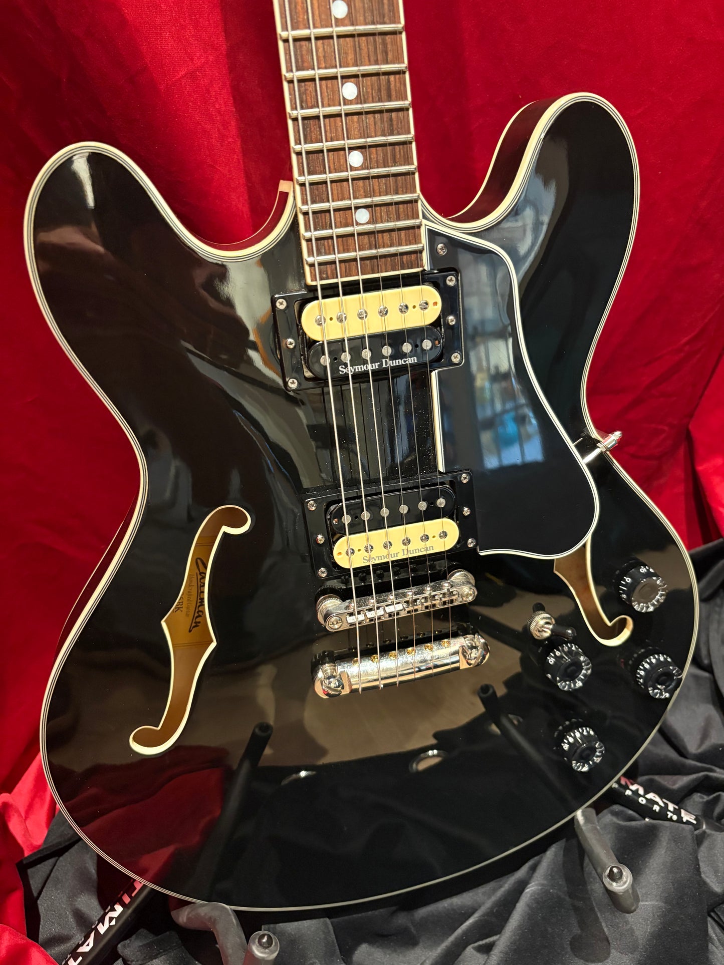 USED Eastman T386 BK*