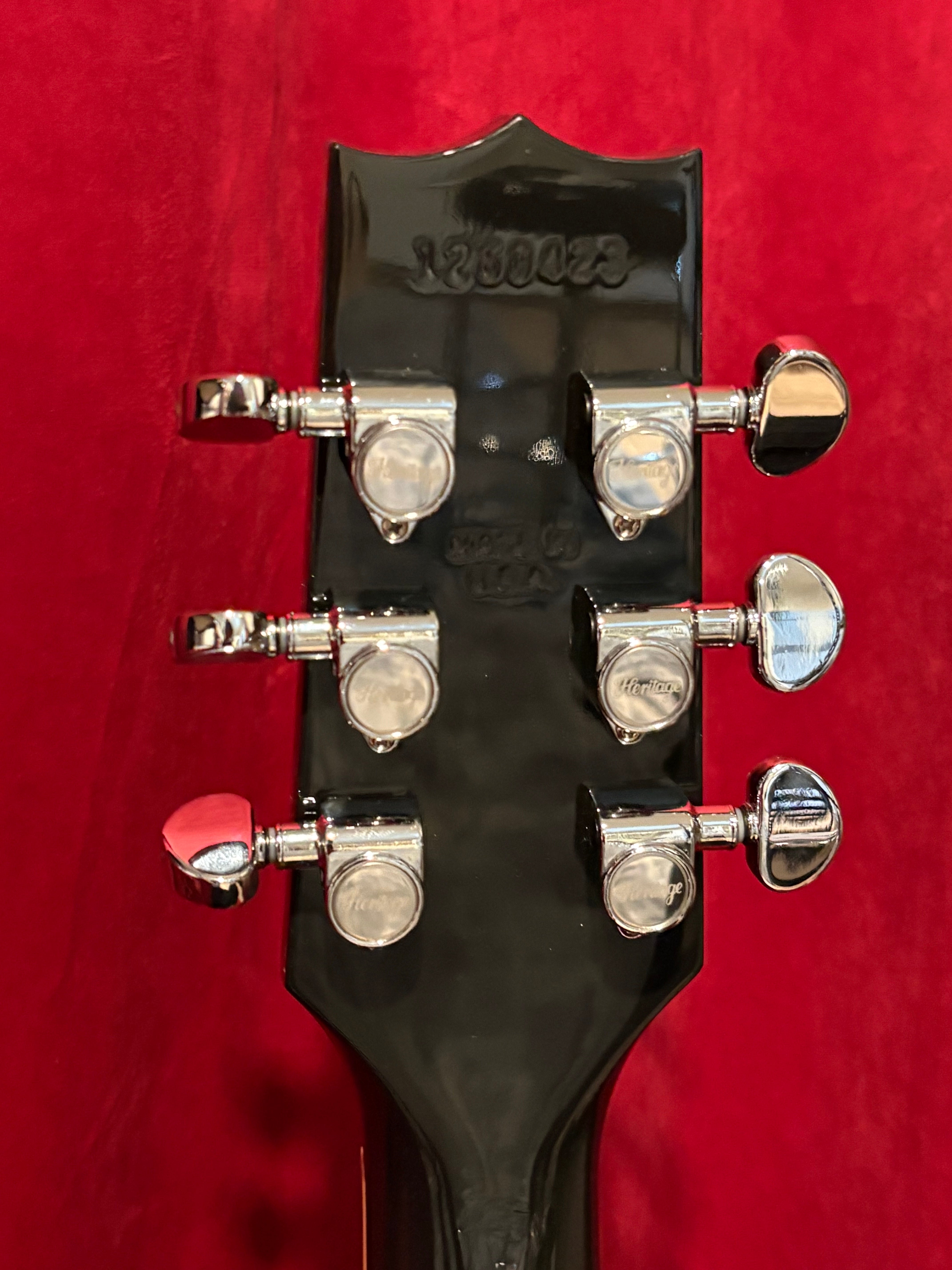 Heritage H-530 Standard Ebony – Rusty's Cool Guitars
