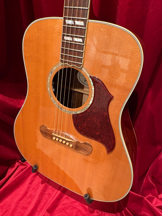 USED Gibson Songrwriter Deluxe Studio 2016