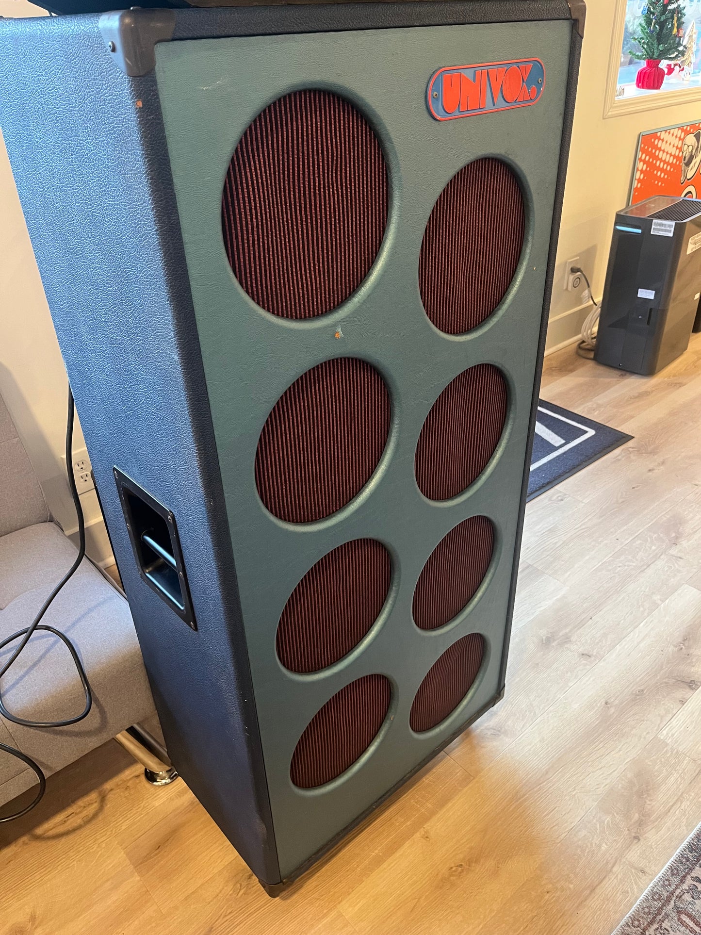 USED Univox U1011 Head and matching U2080 8x10 Cabinet