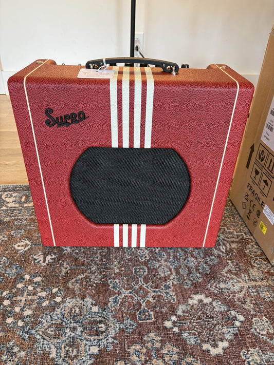 Supro Limited Edition Scarlett Red Delta King 1x12